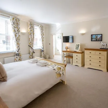 Hunter House - Apartman *